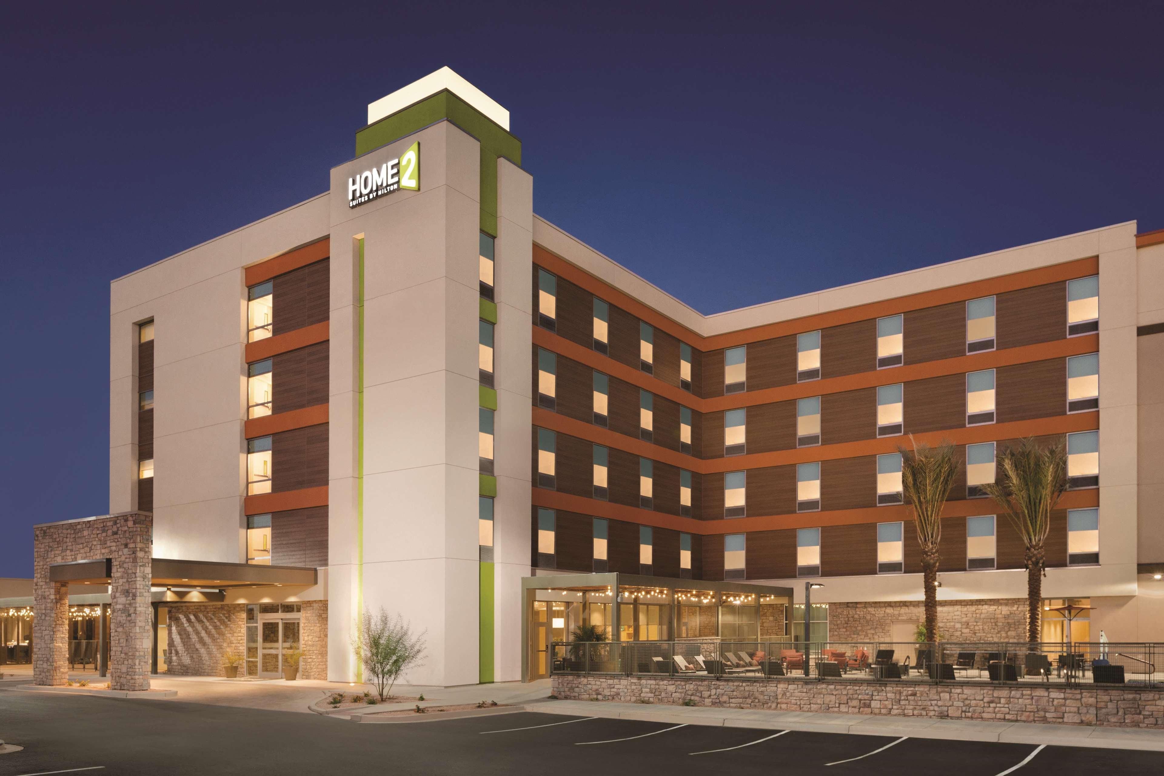 Hyatt Regency Phoenix Downtown - No Destination Fees Exterior photo